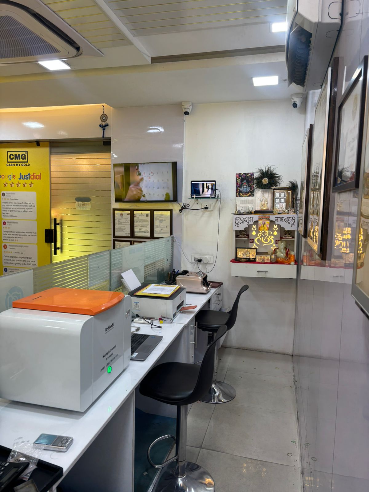 XRF spectrometer testing station at CMG